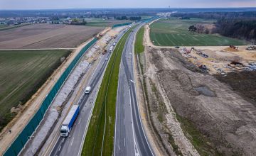 Zdjęcie z lotu ptaka na drogę ekspresową